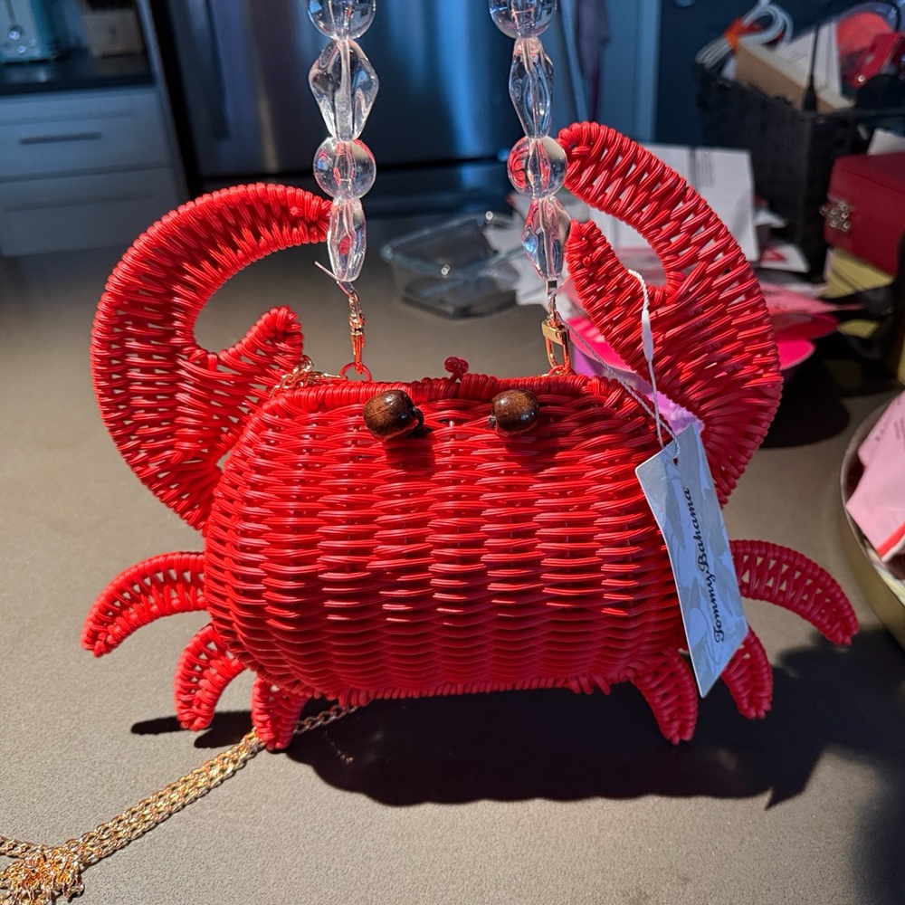 Tommy Bahama Red Woven Crab Bag with Clear Lucite Handle